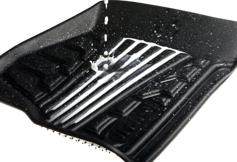 Lund 15-17 Chevy Silverado 2500 Crew Cab Catch-It Floormat Front Floor Liner - Black (2 Pc.).