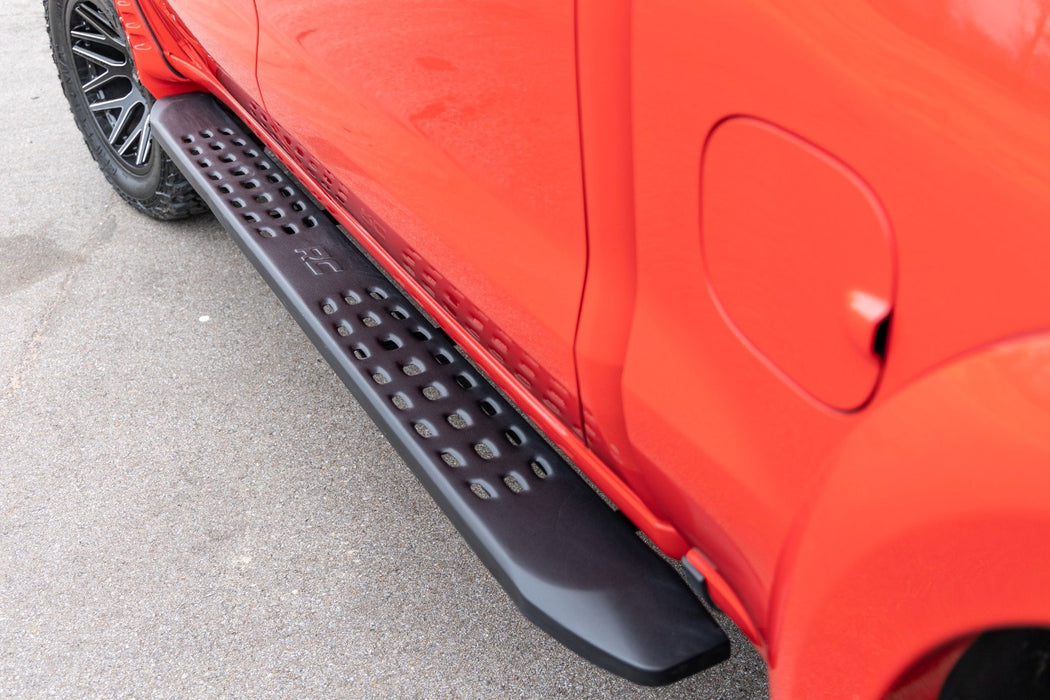 RPT2 Running Boards | Crew Cab | Black | Chevy/GMC 1500/2500HD/3500HD (19-24)