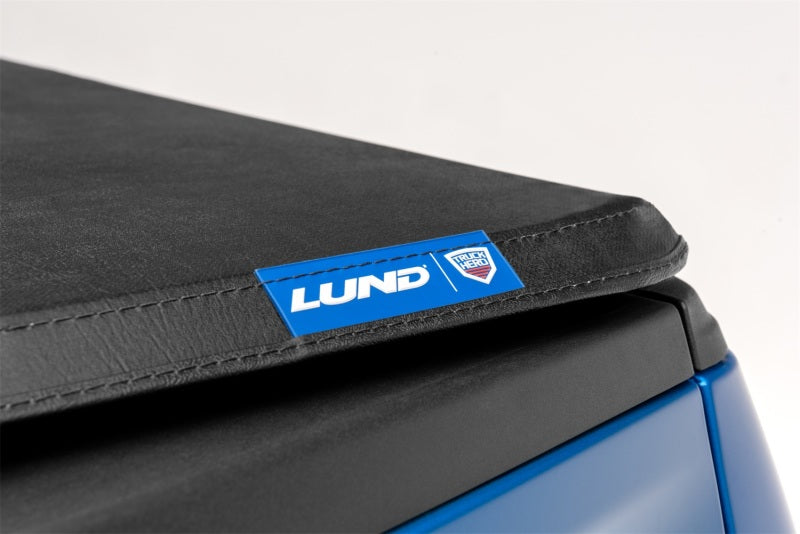 Lund 2020 Chevy Silverado 2500 HD (6.9ft. Bed) Genesis Tri-Fold Tonneau Cover - Black