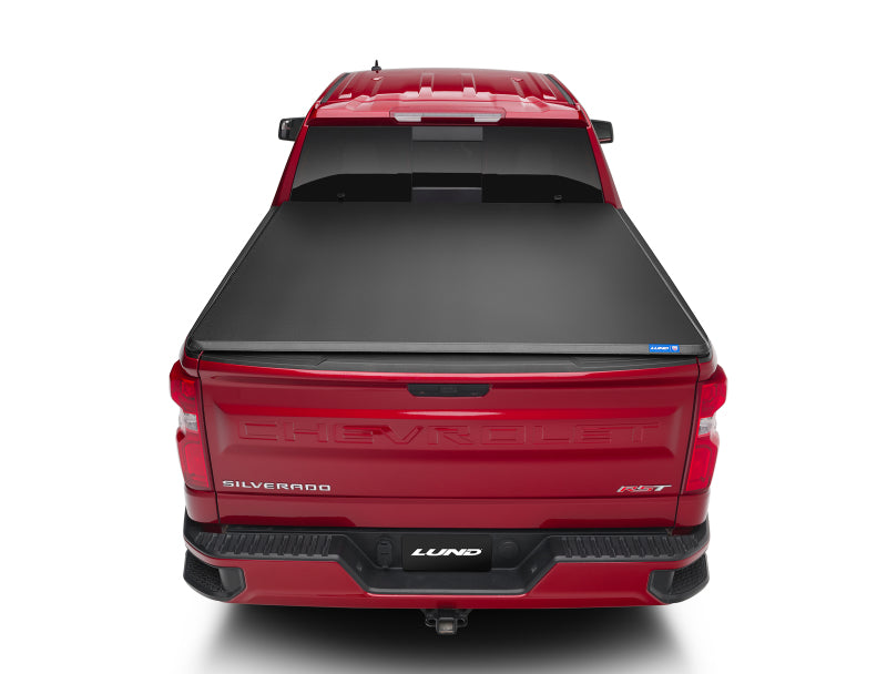 Lund 19-23 Chevrolet Silverado 1500 6.5ft Bed Genesis Tri-Fold Tonneau - Black